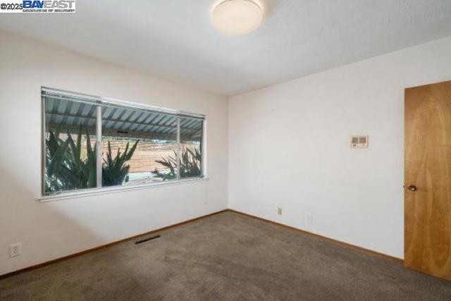 4120 Rhoda Ave, Oakland CA: https://media.crmls.org/mediaz/f1ef815e-934e-489f-b99b-01057ed7ef00.jpg