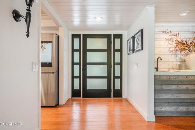 552 Longbranch Road, Simi Valley CA: https://media.crmls.org/mediaz/f1ef85a5-99f5-48d7-85f8-f47021ff739d.jpg