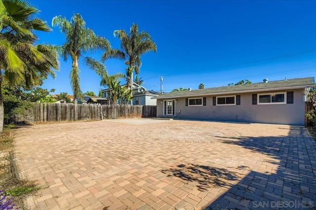 3245 Valley Street, Carlsbad CA: https://media.crmls.org/mediaz/f1f15890-aca5-4c2b-8c37-1c2c16de75a1.jpg