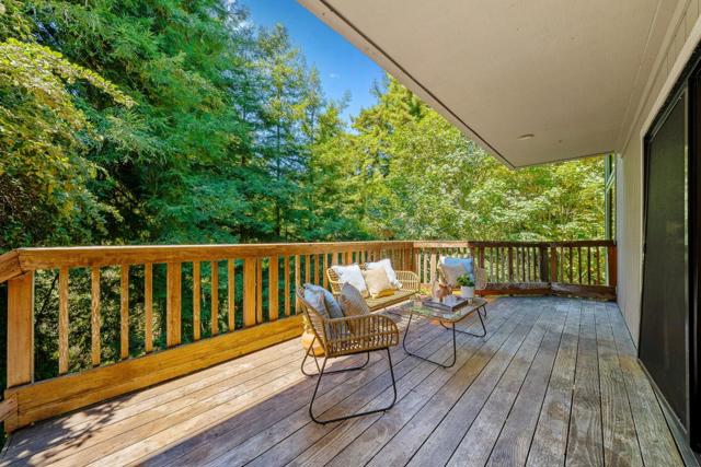146 Aptos School Road, Aptos CA: https://media.crmls.org/mediaz/f1f18dbc-7724-424d-ac05-f90b83127238.jpg