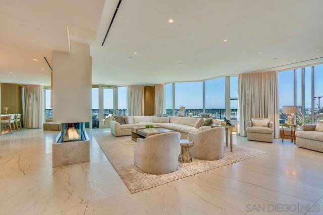 2500 6th Ave, San Diego CA: https://media.crmls.org/mediaz/f1f1b72b-c3aa-4f06-8aae-7bf9174b856d.jpg