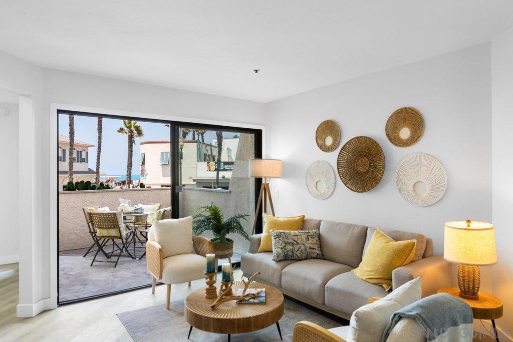 4465 Ocean Blvd #4