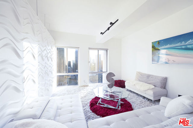 800 W 1st Street 2206