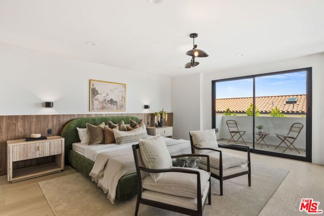 2380 Venus Drive, Los Angeles CA: https://media.crmls.org/mediaz/f1f294a0-e2fb-46fd-97f2-a3d2e4360f45.jpg