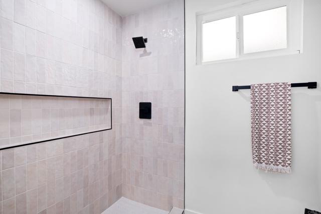 Detail Gallery Image 30 of 57 For 10594 Rookwood Dr, San Diego,  CA 92131 - 5 Beds | 3/1 Baths