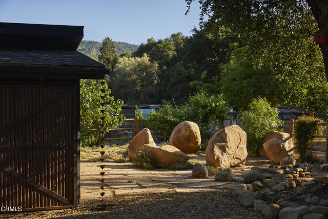 12293 Topa Lane, Santa Paula CA: https://media.crmls.org/mediaz/f1f2d5de-c719-4d3c-bb61-92ab597bb544.jpg