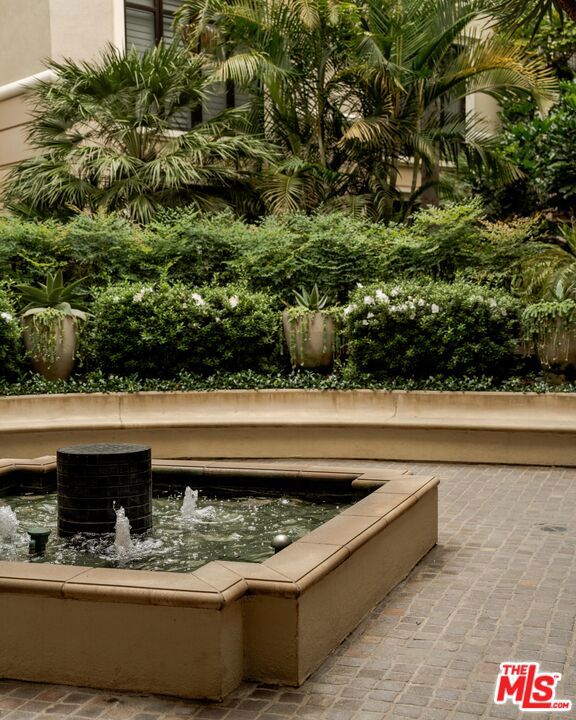 11847 Gorham Avenue, Los Angeles CA: https://media.crmls.org/mediaz/f1f2e4e7-d114-4b6b-a27d-d63f6bec97fc.jpg