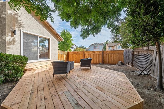4415 Folsom Dr, Antioch CA: https://media.crmls.org/mediaz/f1f3252c-448b-4b06-8434-040f674a91fe.jpg