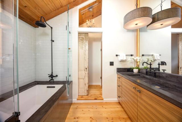 628 Alsace Loraine Avenue, Half Moon Bay CA: https://media.crmls.org/mediaz/f1f3b0e9-35bd-44af-b4c4-5c746dd5b6e6.jpg