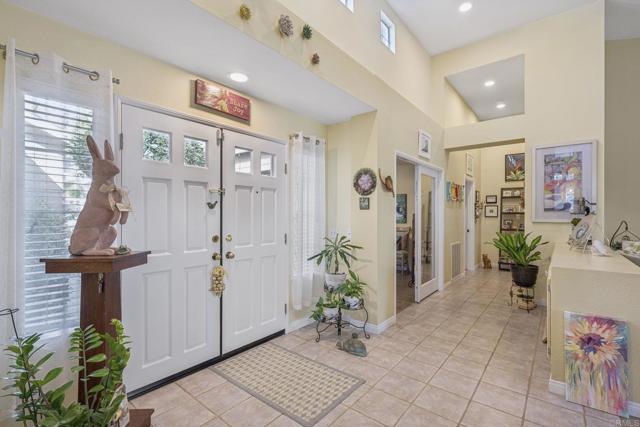 395 Pismo Bay Court, Oceanside CA: https://media.crmls.org/mediaz/f1f4b6cc-2825-4ca4-bb7d-6d2428c4c74e.jpg