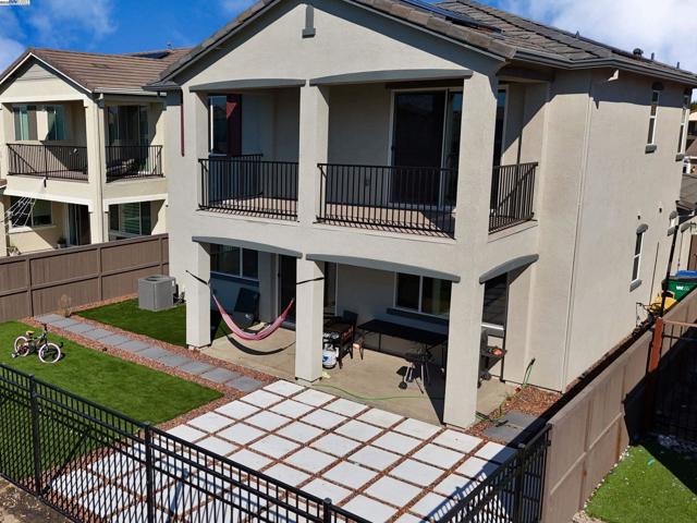 10349 Baldy Dr, Stockton CA: https://media.crmls.org/mediaz/f1f4cd02-fc7b-45de-b32d-1a92ba4ad352.jpg
