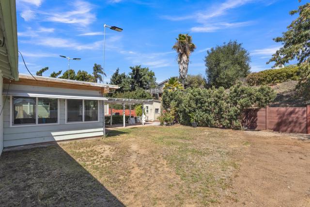 1545 Meadow, El Cajon CA: https://media.crmls.org/mediaz/f1f5064c-806c-4bb4-8c02-2a2ba0412f18.jpg