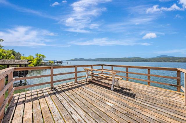 12340 Lakeshore Drive, Clearlake CA: https://media.crmls.org/mediaz/f1f5083b-995a-490c-90c2-ed383bd54013.jpg