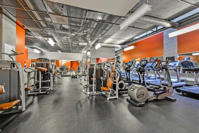 321 10th Ave, San Diego CA: https://media.crmls.org/mediaz/f1f54ad9-c1d3-4c6f-af0f-0edb1af0bd10.jpg