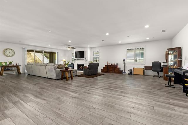 Detail Gallery Image 5 of 28 For 34885 Heartland Ln, Murrieta,  CA 92563 - 4 Beds | 3 Baths