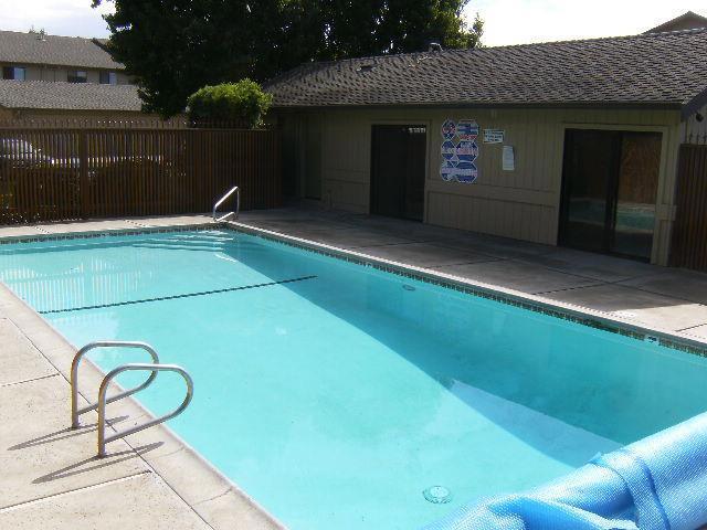 1848 Cherokee Drive, Salinas CA: https://media.crmls.org/mediaz/f1f616b4-5fe1-4e45-9b64-4b1a253d88ed.jpg