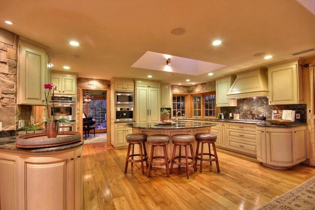 Image 10 of 33 For 15668 Bohlman Road
