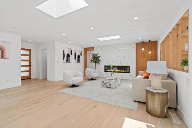 2049 Santa Cruz Avenue, Menlo Park CA: https://media.crmls.org/mediaz/f1f7dede-44b0-441a-8bb0-2c9d42c3849b.jpg