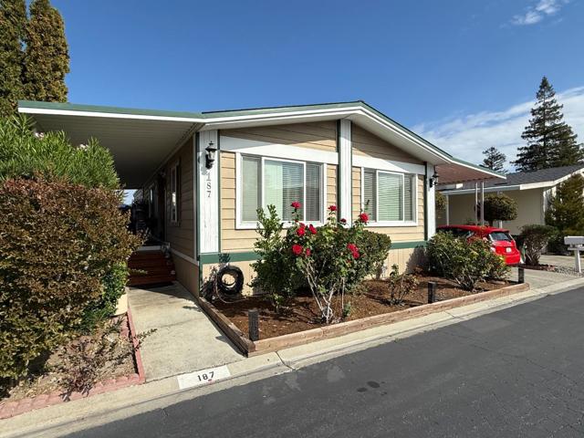 187 Chateau La Salle Drive, San Jose CA: https://media.crmls.org/mediaz/f1f7ee61-2684-4560-bc0d-230d85cbe8bc.jpg