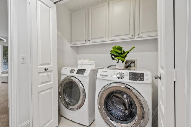 811 La Montagne Place, South San Francisco CA: https://media.crmls.org/mediaz/f1f81813-0c9a-4cbd-9b9d-4374d4293089.jpg