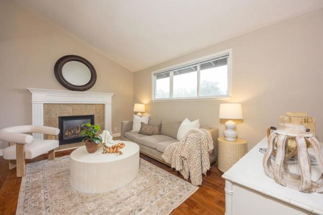 1077 Pearl Avenue, Moss Beach CA: https://media.crmls.org/mediaz/f1f91398-33d9-480c-9c9c-0edce45f6d40.jpg