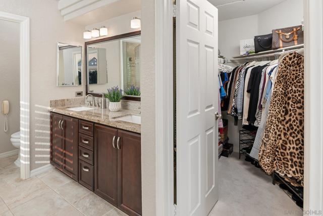 18027 Chieftain Ct, San Diego CA: https://media.crmls.org/mediaz/f1f9ae8b-f6a8-4588-a638-ade8c40ae1b6.jpg
