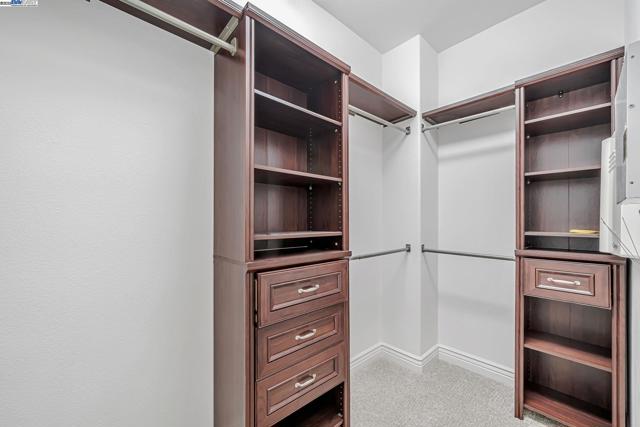 260 Abigail Cir, Danville CA: https://media.crmls.org/mediaz/f1fa1f5b-633d-49d0-847b-a8f104a26ce2.jpg