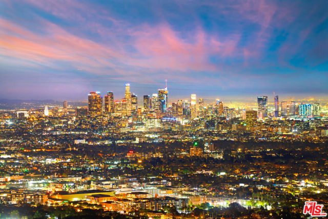 8494 Cole Crest Drive, Los Angeles CA: https://media.crmls.org/mediaz/f1fa2034-200b-4f5b-9d37-eb47e0d48f8c.jpg