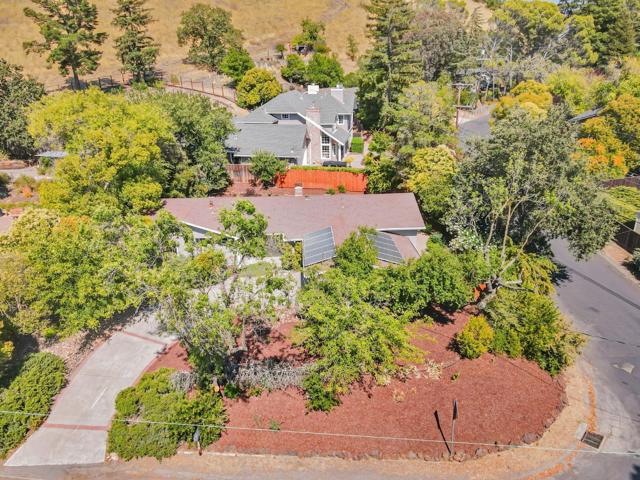 430 Marshall Drive, Walnut Creek CA: https://media.crmls.org/mediaz/f1fb3bf0-f7e5-431c-9c48-440fdae3ab5f.jpg