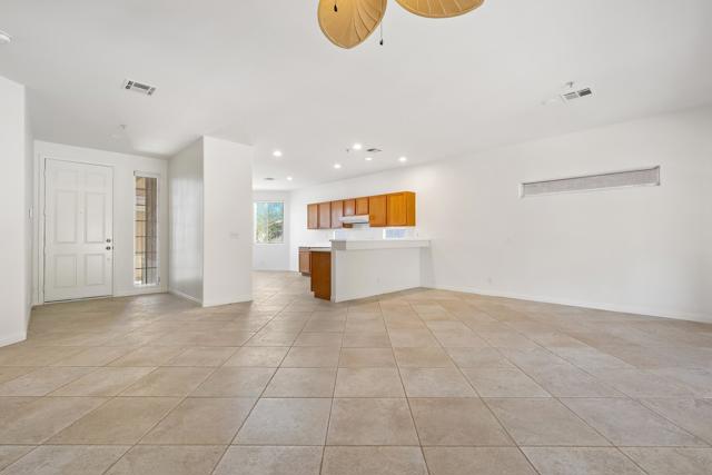74082 Daisy Lane, Palm Desert CA: https://media.crmls.org/mediaz/f1fc3043-46a6-4305-b69a-81286b59ed14.jpg