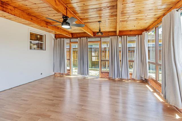 624 Filbert Street, Half Moon Bay CA: https://media.crmls.org/mediaz/f1fc6574-1cc0-44a1-8687-1b6c2925bef9.jpg