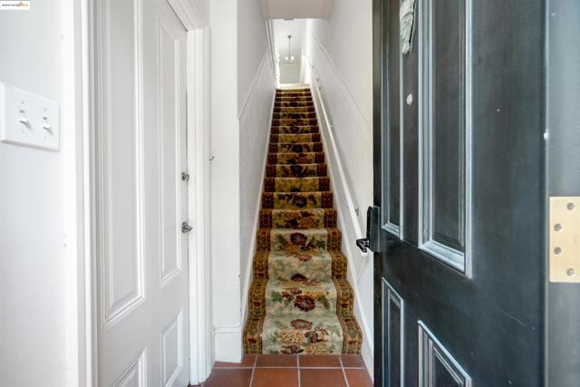 2654 Bush St, San Francisco CA: https://media.crmls.org/mediaz/f1fcfbb6-bba3-4a72-9f31-0743a8dbc605.jpg