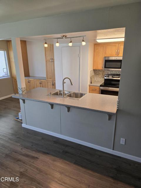 Detail Gallery Image 3 of 17 For 5144 Shenandoah St, Ventura,  CA 93003 - 2 Beds | 1 Baths