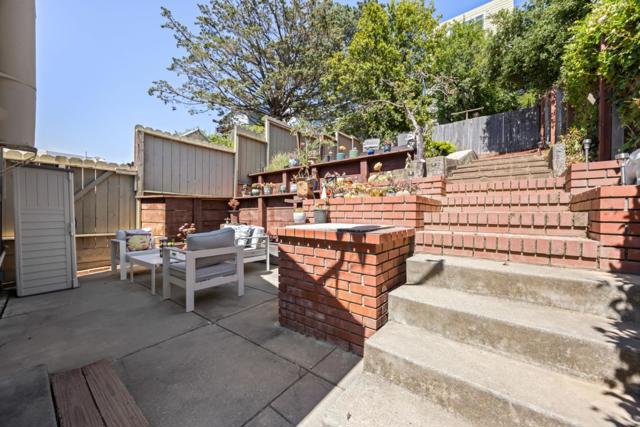 129 Alvarado Street, Brisbane CA: https://media.crmls.org/mediaz/f1fdb685-82fc-43d8-a9a8-e280ef79a550.jpg