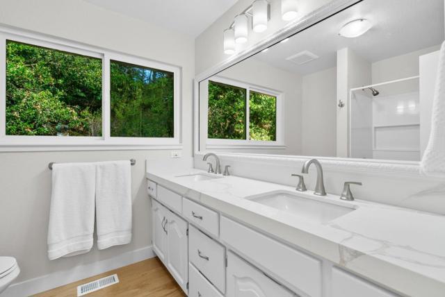 3580 Misty Lane, Aptos CA: https://media.crmls.org/mediaz/f1fde1b6-3951-4151-8df2-6f34c0c42a01.jpg