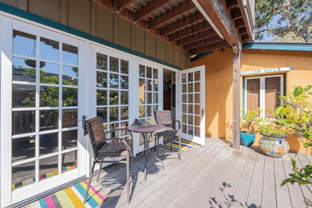 8543 Carmel Valley Road, Carmel Valley CA: https://media.crmls.org/mediaz/f1ff35fd-7ba6-4631-9249-19929bcb790e.jpg