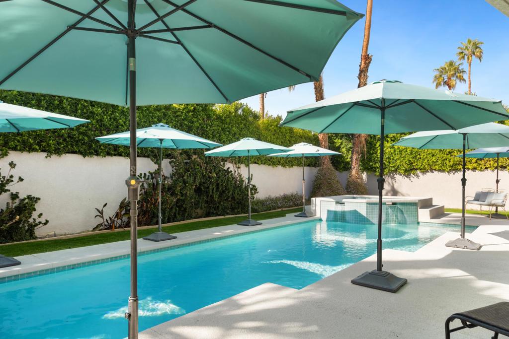 MLS #219139388DA image #3