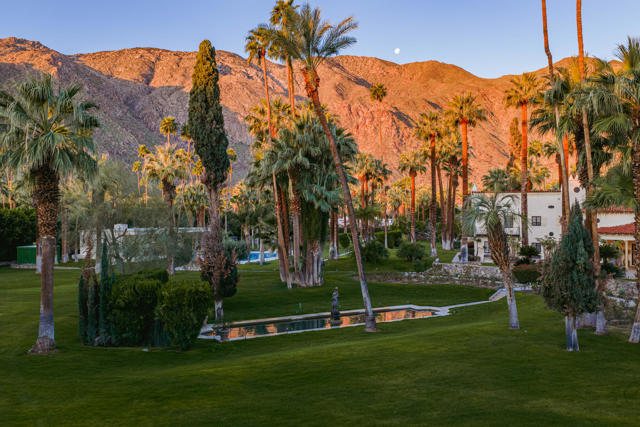 457 W Hermosa Place, Palm Springs, CA 92262