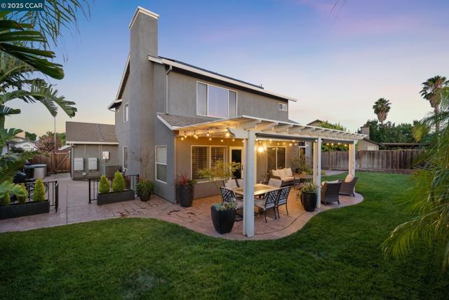 4813 Carrington Dr, Oakley CA: https://media.crmls.org/mediaz/f1ff9e09-3ee3-46d4-891c-0ffcbb94ad70.jpg