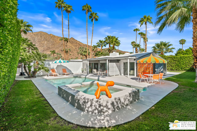 844 N Topaz Circle, Palm Springs, CA 92262