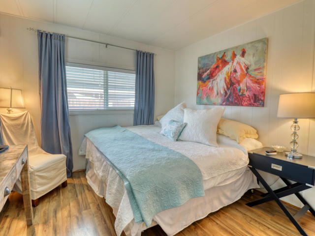 51555 Monroe St. #18, Indio CA: https://media.crmls.org/mediaz/f2000f57-4350-4297-a2a8-2c83cea0711b.jpg
