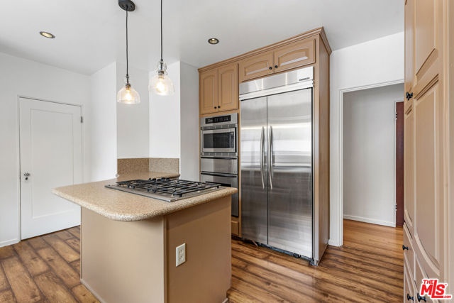 931 S Ogden Drive, Los Angeles CA: https://media.crmls.org/mediaz/f200b6c6-306d-42dd-81f5-083e363c4fdd.jpg