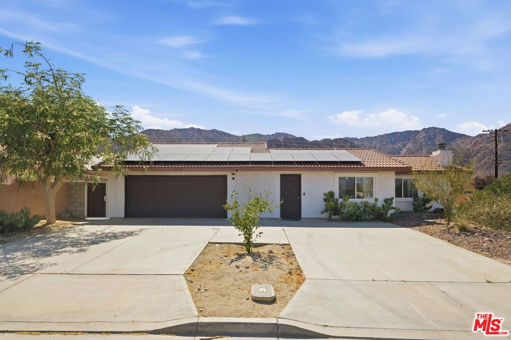 52275 Avenida Vallejo
