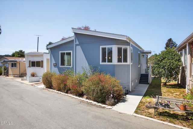 1075 Loma Drive, Ojai CA: https://media.crmls.org/mediaz/f201183b-1293-4f47-b1f1-d2e73e96ed70.jpg