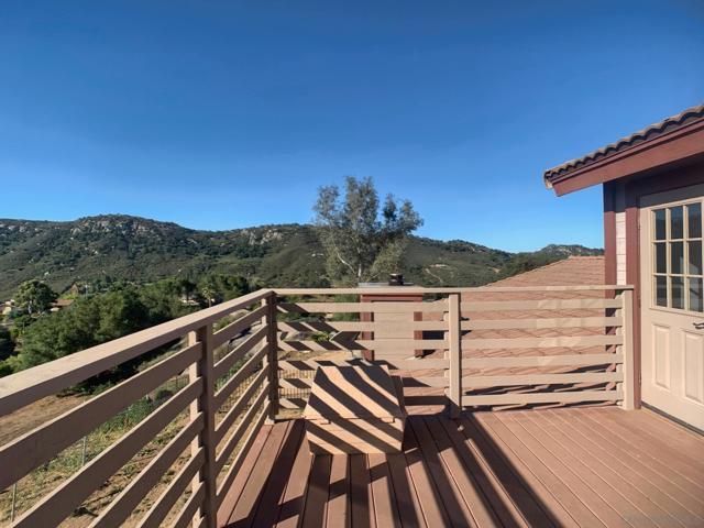 27332 Cool Water Ranch RD, Valley Center CA: https://media.crmls.org/mediaz/f2012bf5-f8c1-4b69-a6ba-094ff11ae796.jpg