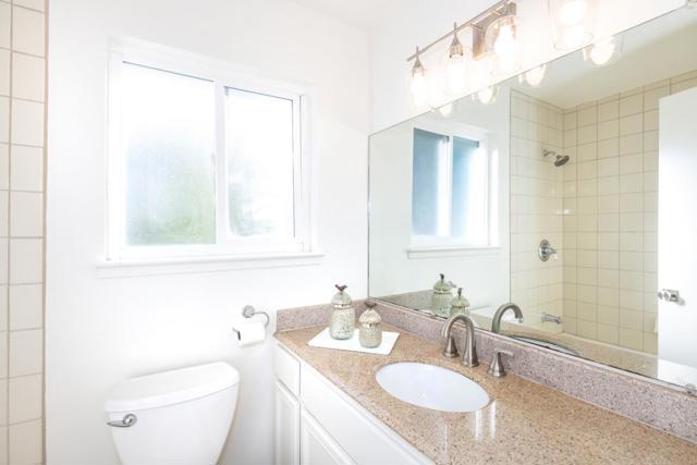 41484150 Byron Street, Palo Alto CA: https://media.crmls.org/mediaz/f201aadf-53ab-4ee4-94b4-1ff764b0b831.jpg