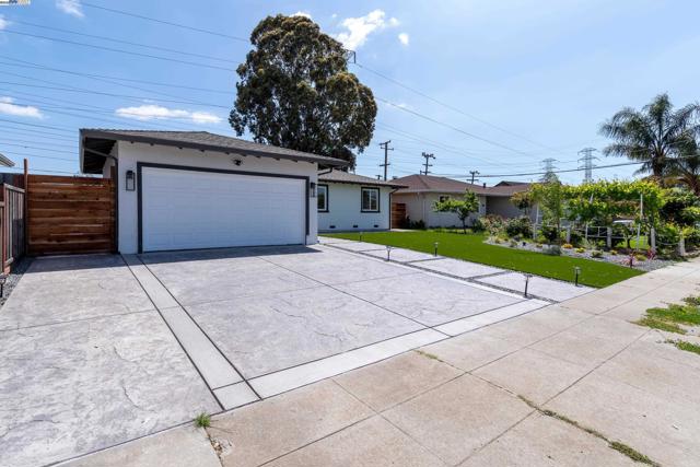 3742 Savannah Rd, Fremont CA: https://media.crmls.org/mediaz/f201b7f6-c2c2-43d9-8f99-8667832371f3.jpg