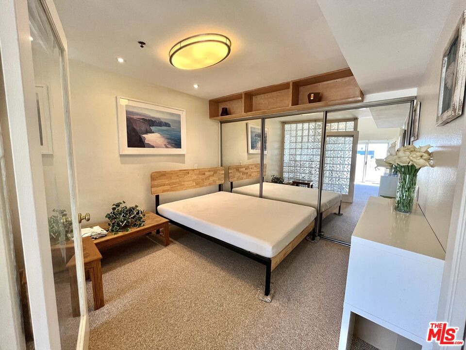 MLS #25577585 img 16