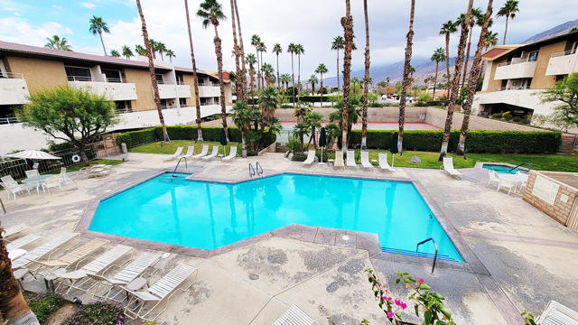 Image 5 of 46 For 467 Calle El Segundo  D20