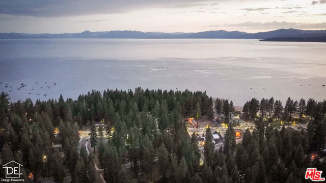 8732 Rainbow Avenue, Kings Beach CA: https://media.crmls.org/mediaz/f2030412-a95d-4e9f-b2a7-7b2f7300a697.jpg